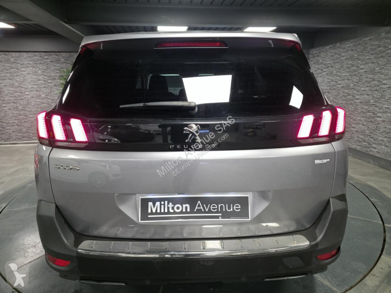 عربة نفعية Peugeot 5008 1.5 BlueHDi - 130 - BV...