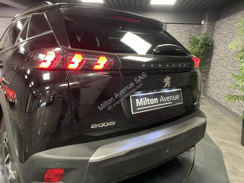 عربة نفعية Peugeot 2008 1.5 BlueHDi - 130 - BV...