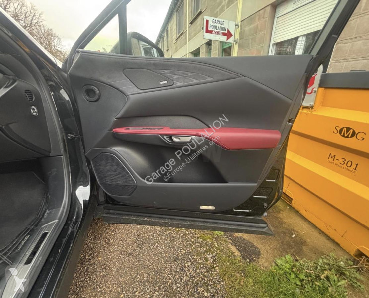 Samochód dostawczy Lexus 500H