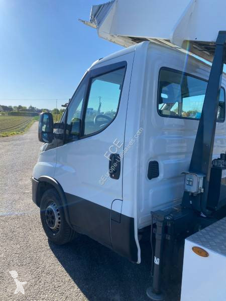 عربة نفعية Iveco