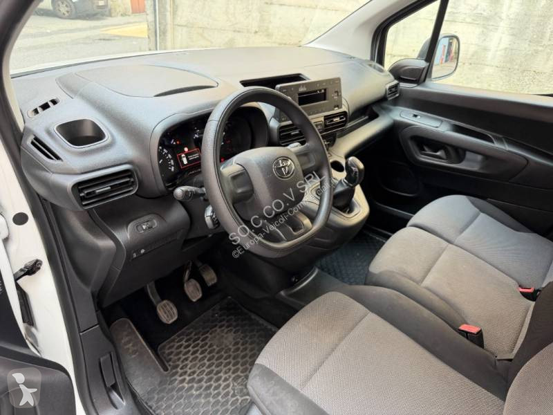 Furgoneta Toyota