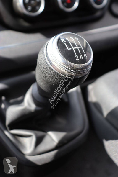 Furgoneta Nissan