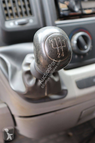 Véhicule utilitaire Peugeot