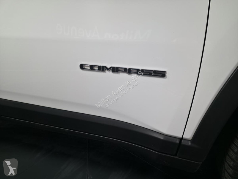 Véhicule utilitaire Jeep 1.3 GSE T4 130 4x2...