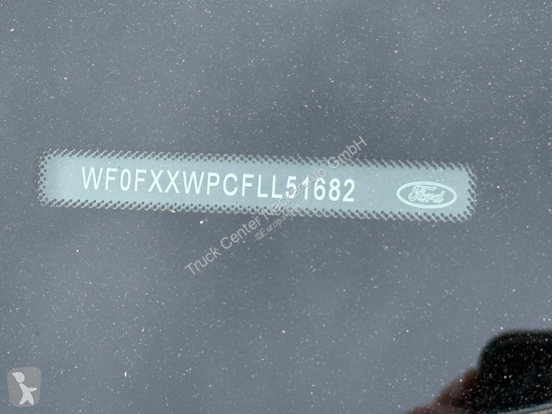 Véhicule utilitaire Ford Turnier Titanium 2.0...