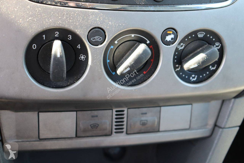 Véhicule utilitaire Ford