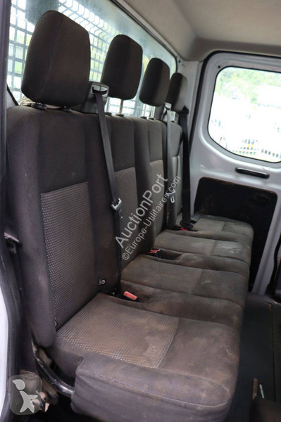 Véhicule utilitaire Ford