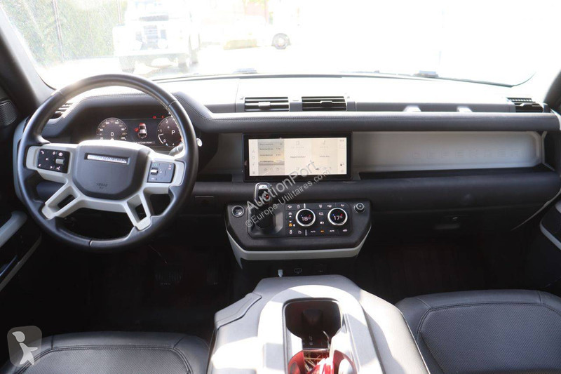 Véhicule utilitaire Land Rover