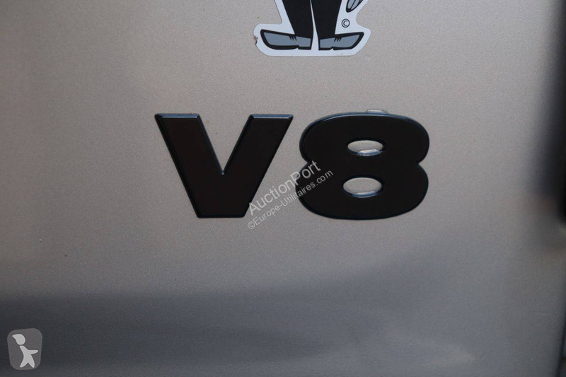 Véhicule utilitaire Land Rover V8