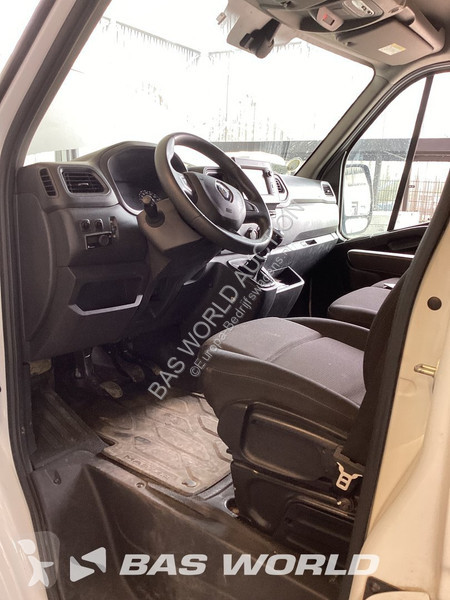 Furgoneta Renault 135PK