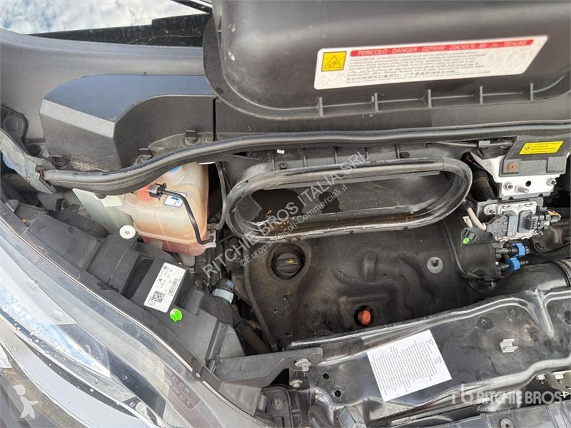 Véhicule utilitaire Opel 2.2