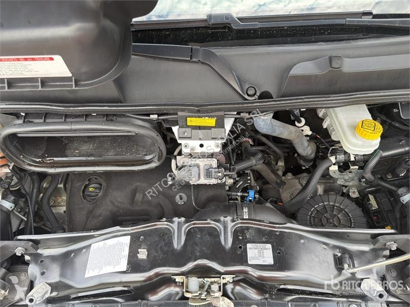 Véhicule utilitaire Opel 2.2