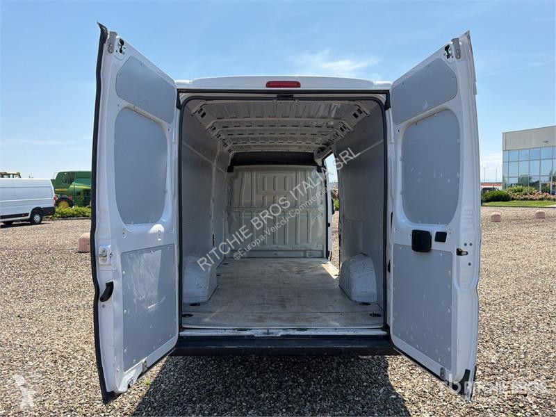 Véhicule utilitaire Opel 2.2 103 KW KA L4H2