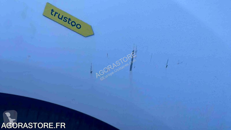 Комерційні автомобілі Peugeot PARTNER