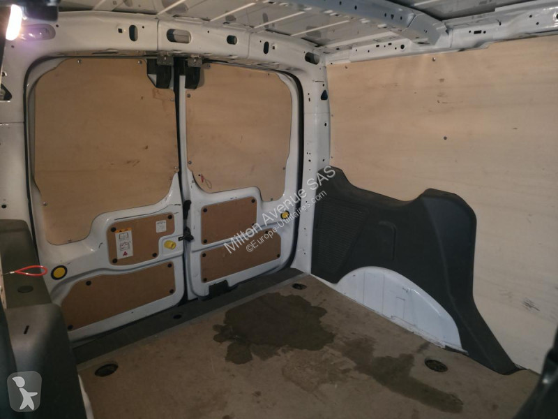 Véhicule utilitaire Ford