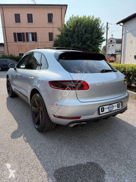 Véhicule utilitaire Porsche