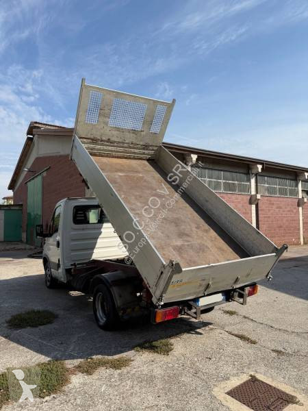Véhicule utilitaire Iveco 35C09
