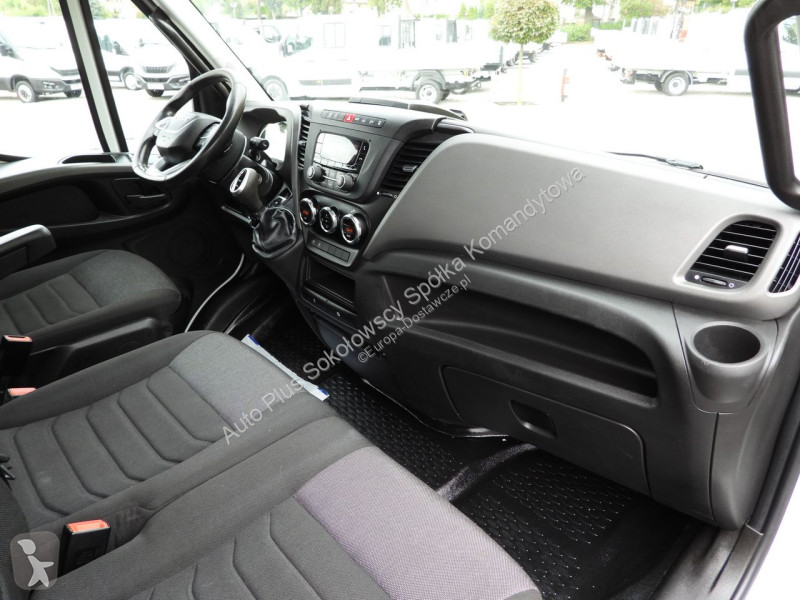 Véhicule utilitaire Iveco 35C16 DAILY