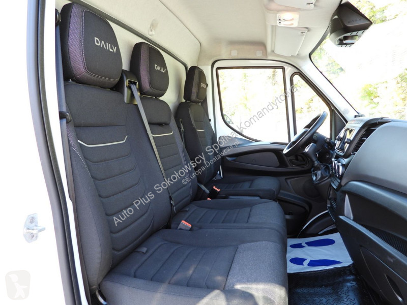 Véhicule utilitaire Iveco 35S16 DAILY