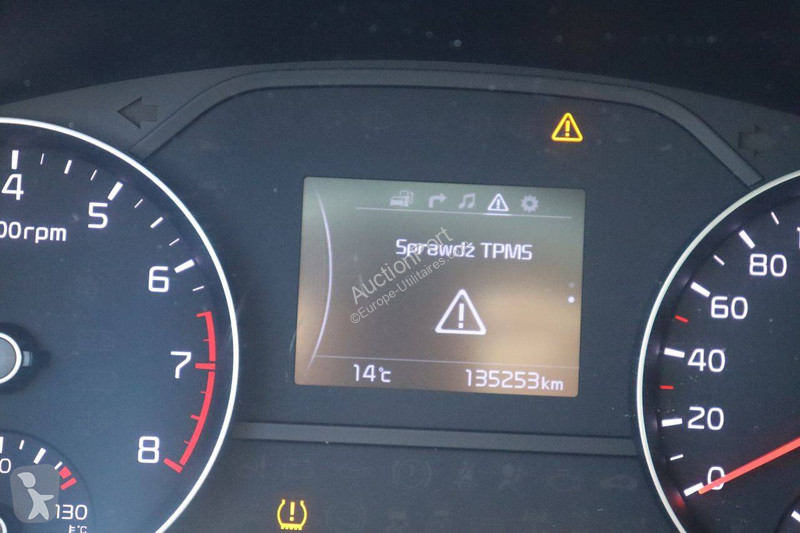 Véhicule utilitaire KIA