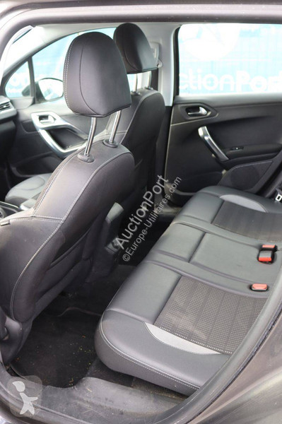 Véhicule utilitaire Peugeot