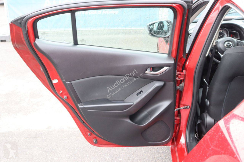 Mazda  3 van