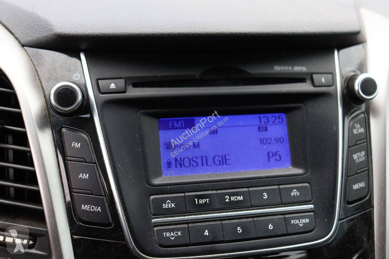 Hyundai i30 van