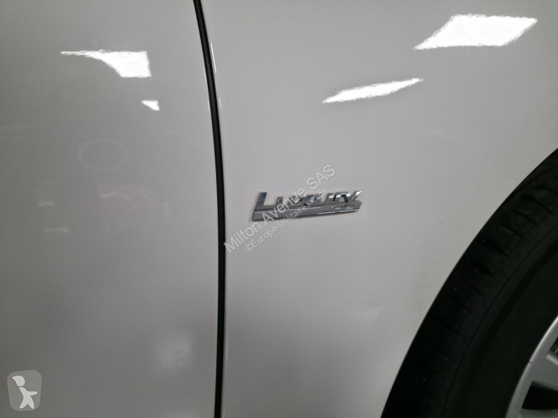 عربة نفعية BMW SERIE 2 218d xDrive Gran Tourer...