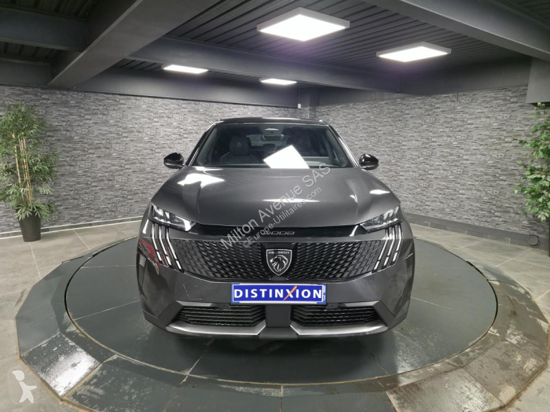 عربة نفعية Peugeot 3008 1.2i Hybrid -136 - BV...
