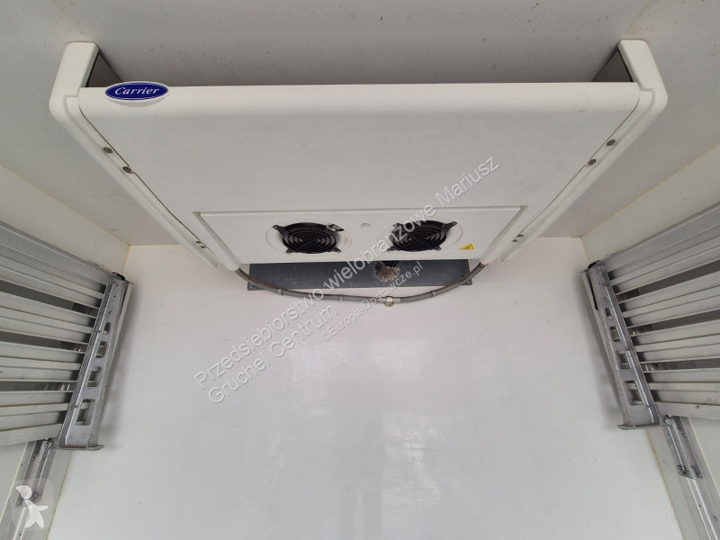 Лекотоварен автомобил Renault Master 2.3 -...