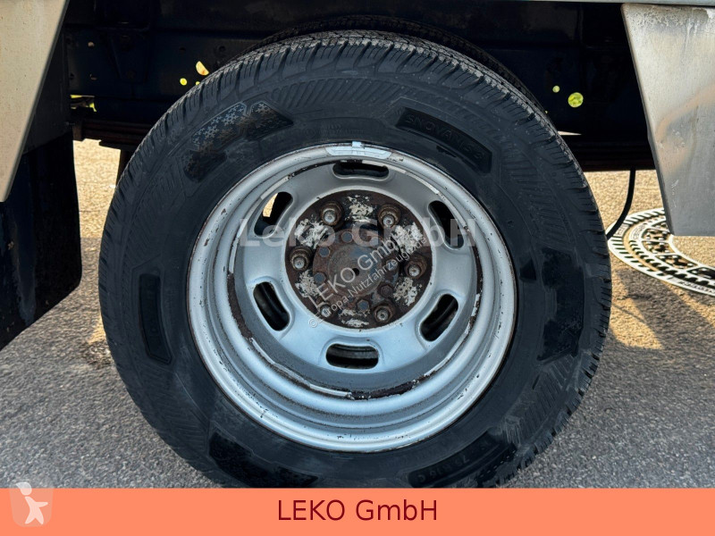 Samochód dostawczy Iveco 35C13 Mit Relec Froid...