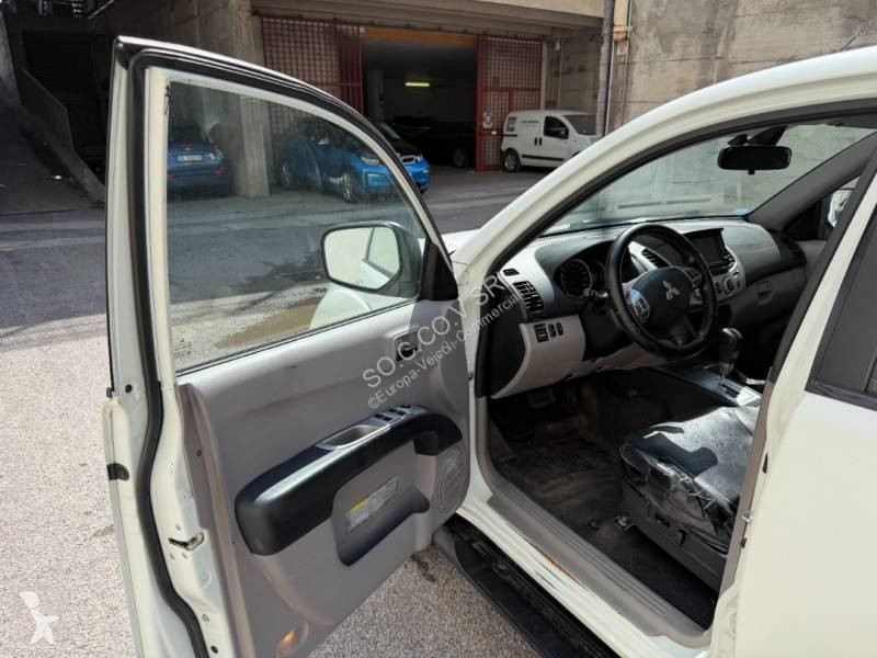 Furgoneta Mitsubishi