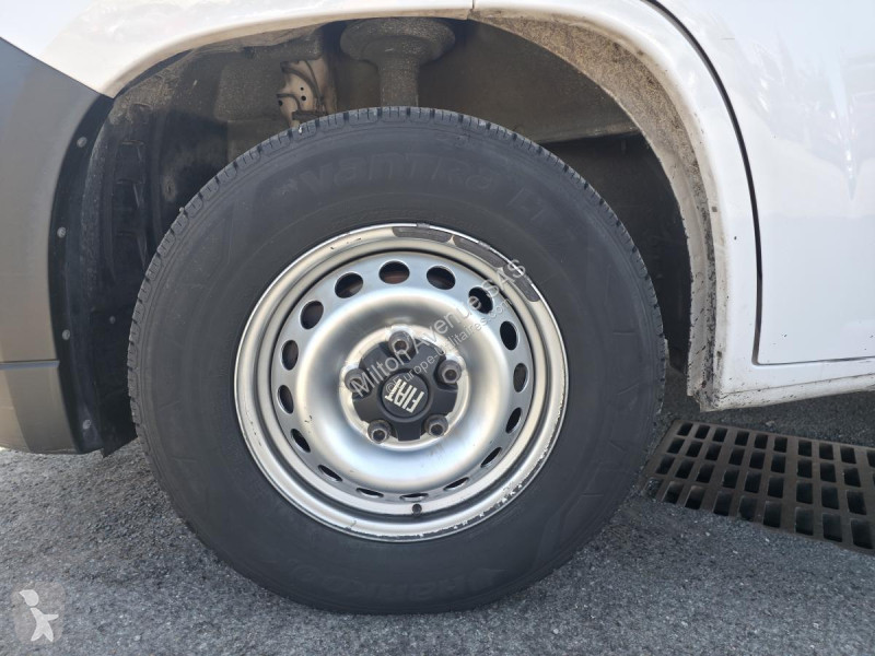 Véhicule utilitaire Fiat DUCATO Tôlé Business...
