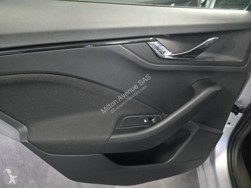Véhicule utilitaire Skoda SCALA 1.0 TSI Evo -...
