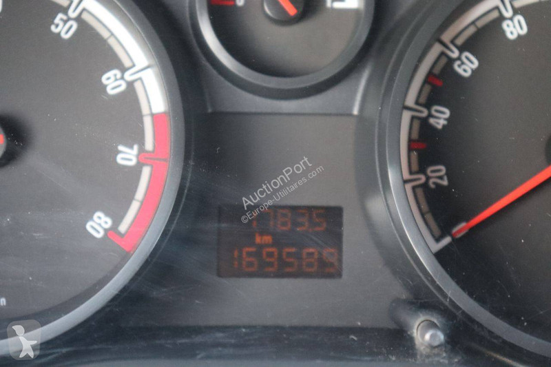 عربة نفعية Opel