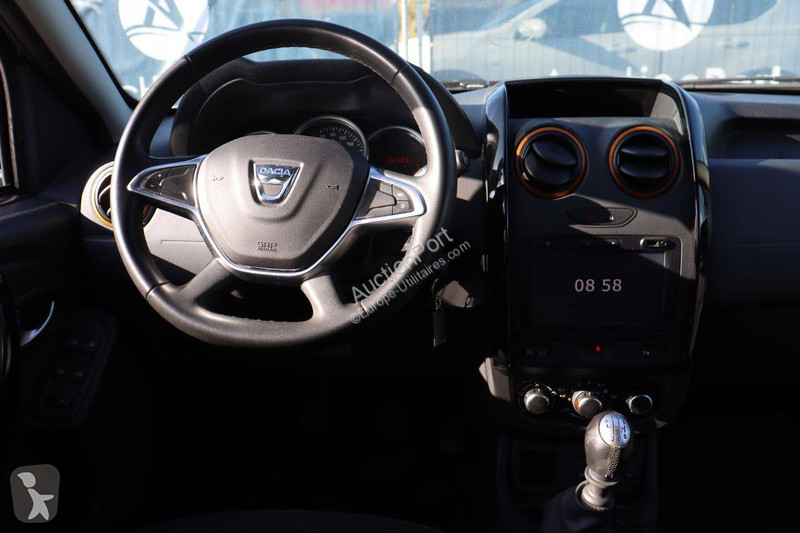 عربة نفعية Dacia
