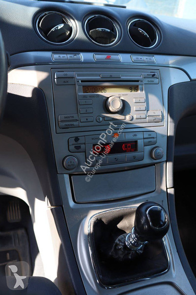 عربة نفعية Ford