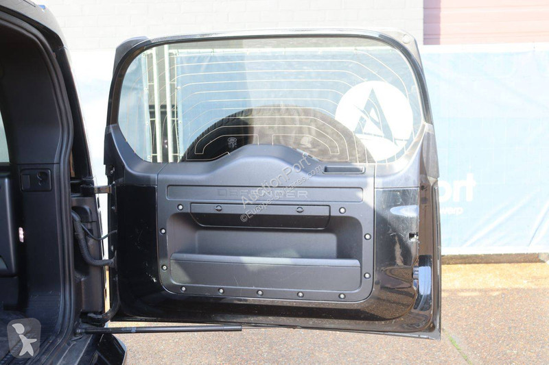 Véhicule utilitaire Land Rover