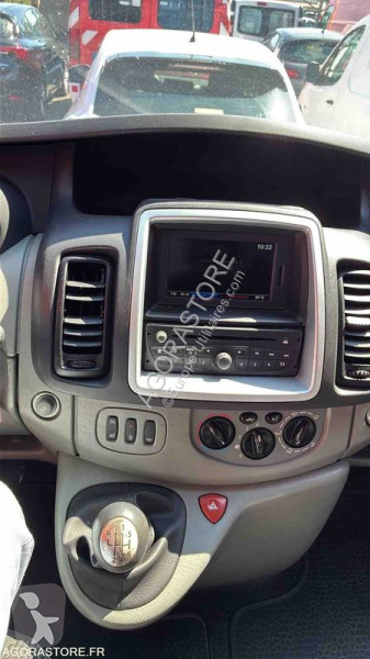 Véhicule utilitaire Opel VIVARO