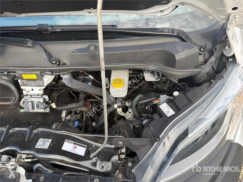 Véhicule utilitaire Opel 2.2