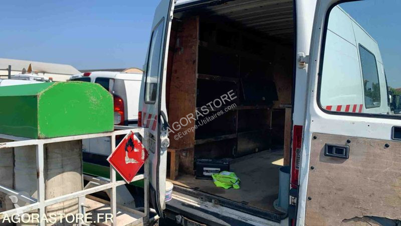 Véhicule utilitaire Peugeot BOXER