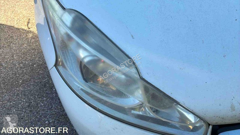 Véhicule utilitaire Peugeot 208