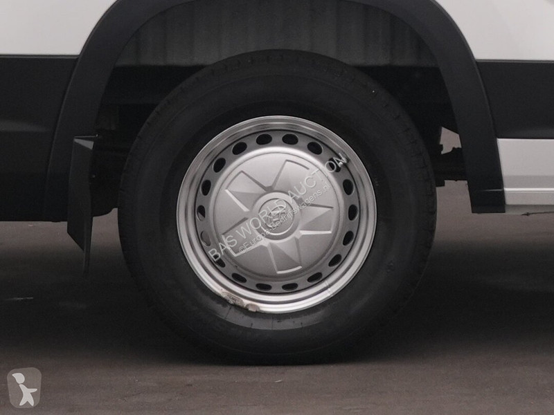 Véhicule utilitaire Maxus 9 9