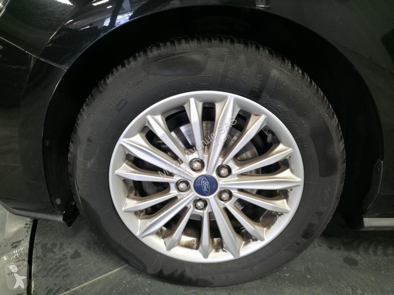 Véhicule utilitaire Ford FOCUS 1.0 EcoBoost...