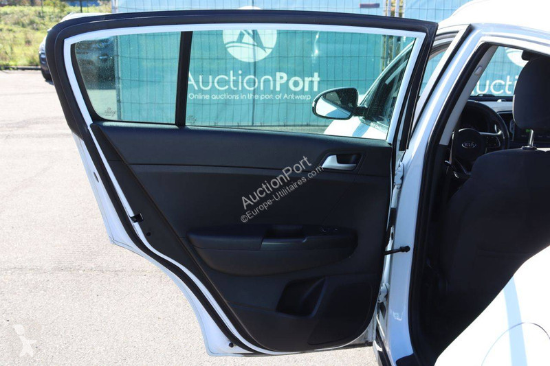 Véhicule utilitaire KIA