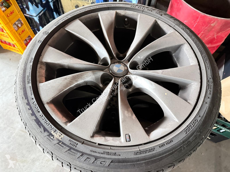 BMW X5 xDrive 30d Pano AHK Navi Leder 19+20...