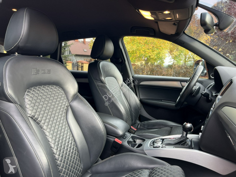 Véhicule utilitaire Audi SQ5