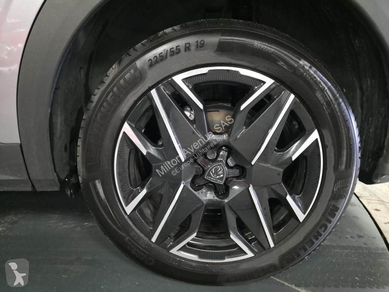 Furgoneta Peugeot 3008 1.2i Hybrid -145 - BV...