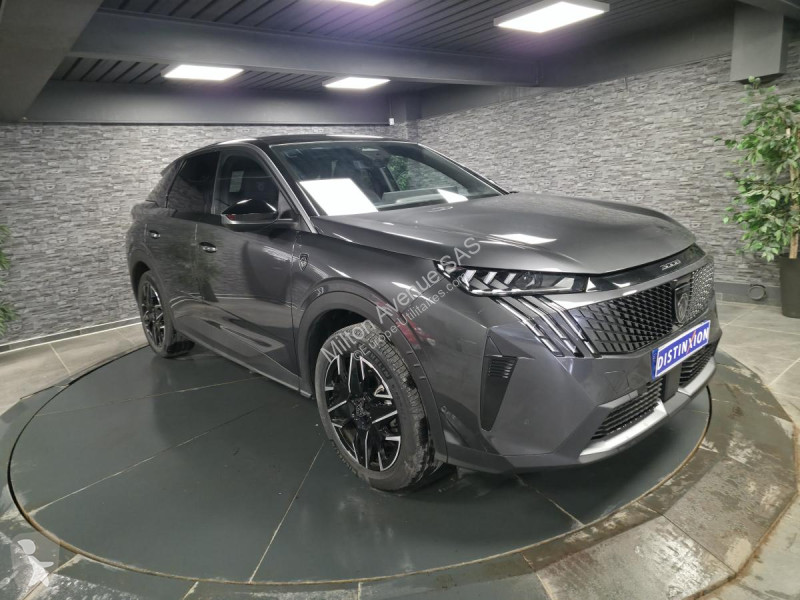 عربة نفعية Peugeot 3008 1.2i Hybrid -136 - BV...