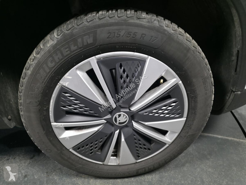Samochód dostawczy Skoda KAROQ 2.0 TDI SCR -...